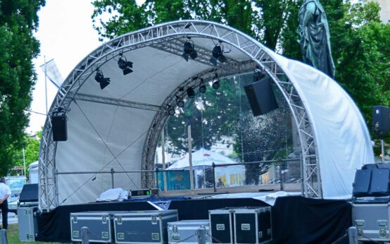 Archivfoto: Aufbau Wilhelmstraßenfest