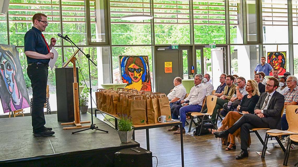 Emissions-Minderung an Wiesbadener Schulen feiert zehnjähriges Jubiläum