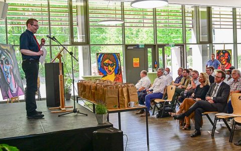 Emissions-Minderung an Wiesbadener Schulen feiert zehnjähriges Jubiläum