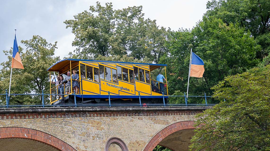Nerobergbahn auf dem Weg zu Wiesbadens Hausberg.