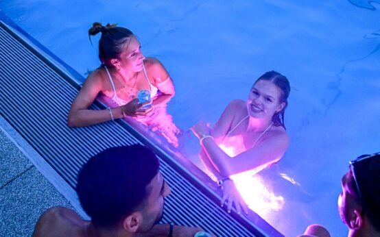 Nachtschwimmen im Opelbad