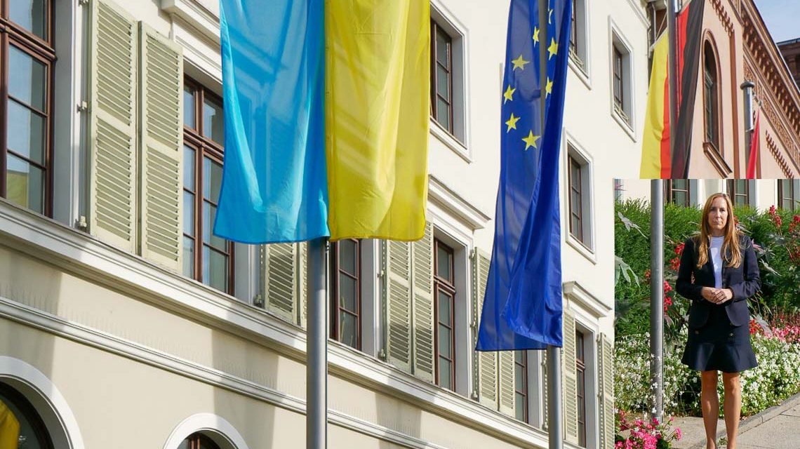 Landtag hisst ukrainische Nationalflagge als Zeichen der Solidarität