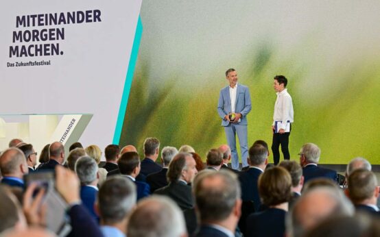 Dunja Hayali und Dirk Steffens eröffnen das Zukunftsfestival