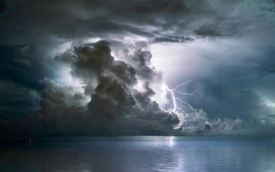 Badetemperatur: Warmes Wasser des Mittelmeers.