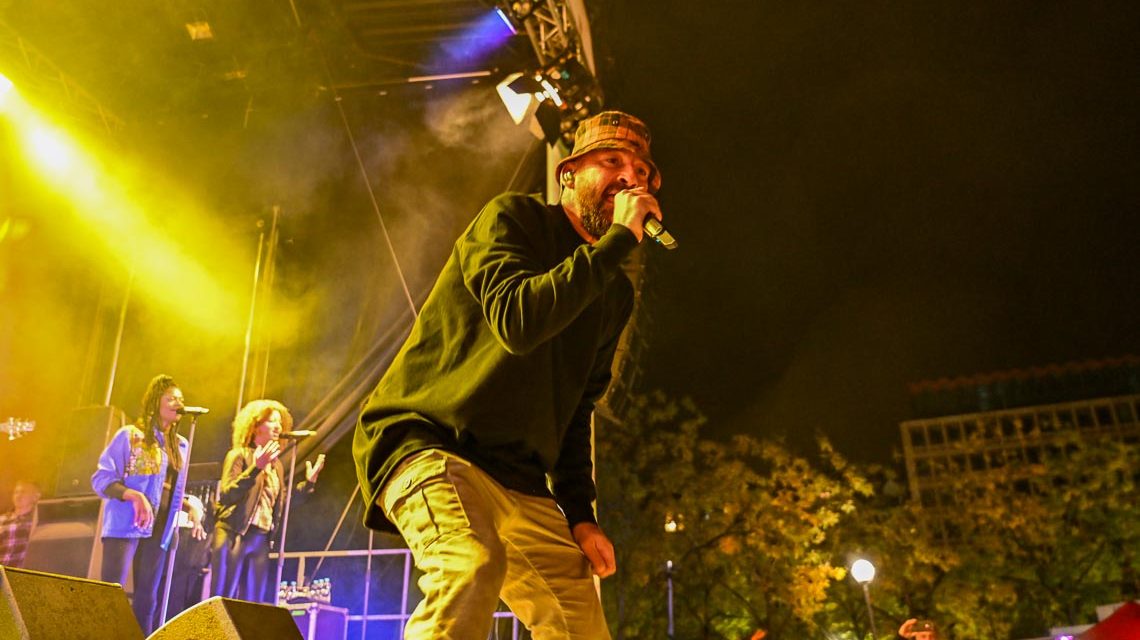 Gentleman rockt die Bühne beim Stadtfest