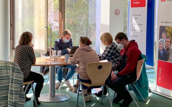 Amos-Stiftung: Fünf Initiativen für besonderes Engagement ausgezeichnet