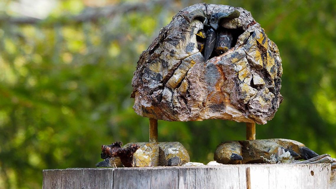 Holz-Skulpturen in der Fasanerie