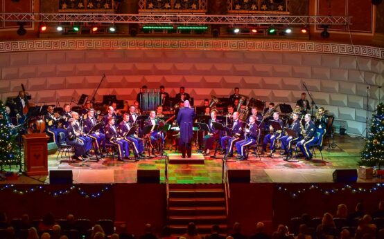 Deutsch-Amerikanisches Holiday-Konzert im Kurhaus