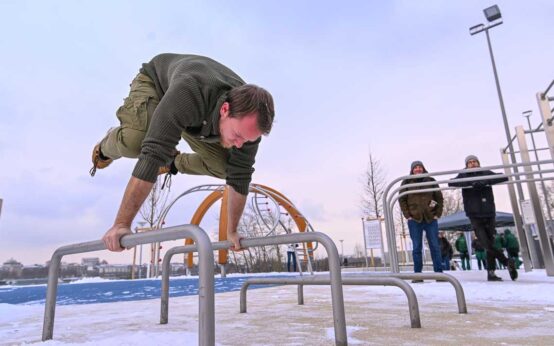 Marion Gans im neuen Callenatics Park am Kransand