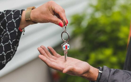 Anlage, Alternativen: Wie die Inflation die Immobilienpreise beeinflusst