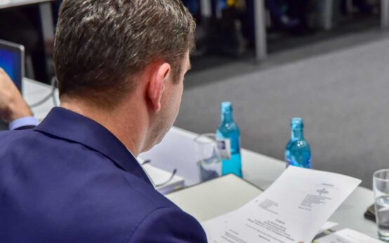 Sven Gerich im Revisionsausschuss