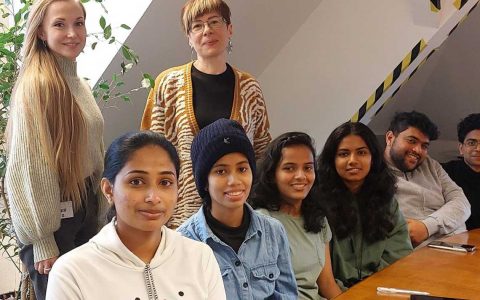 Fachkräfte in Wiesbaden begrüßt / Servicestelle Deutsch