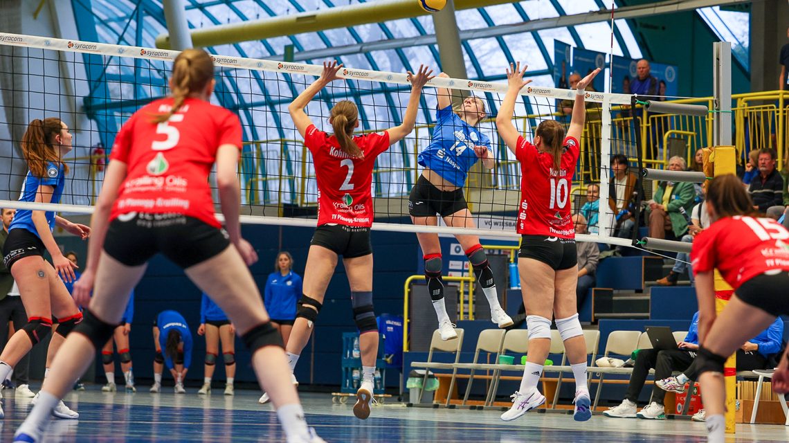 Fiona Dittmann setzt sich im Angriff durch und punktet für den VCW II.