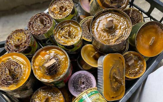 Wachslichter, Büchsenlichter, kleine Heizquellen für die Ukraine.