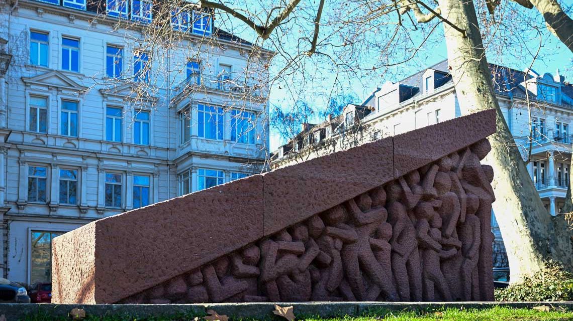 Mahnmal in der Bahnhofstraße