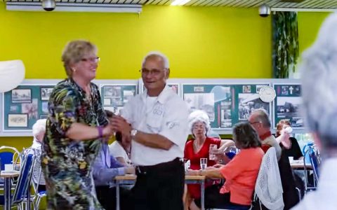 Tanztee im Salon Liesel in der Altenwohnanlage Klarenthal
