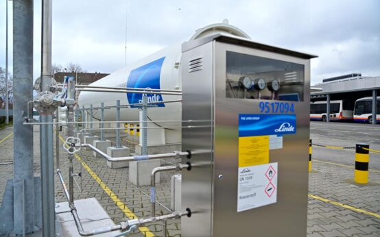 Wasserstofftankstelle auf dem Betriebshof von ESWE Verkehr