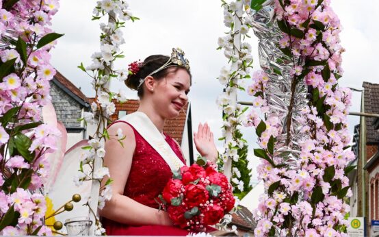 Äppelblütekönigin Jessica i.