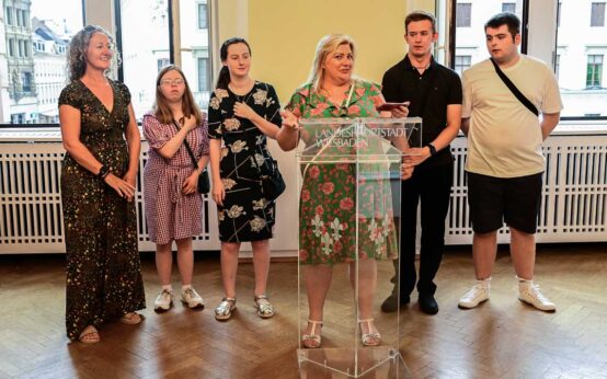 Schüler aus Tunbridge Wells zu Besuch in Wiesbaden.