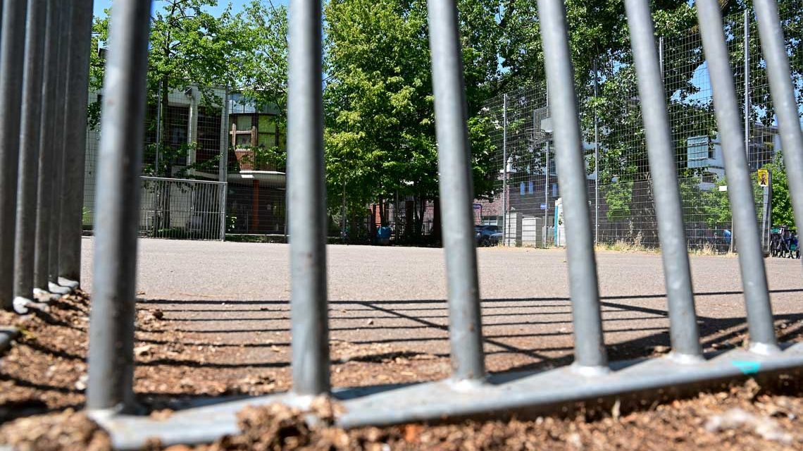 Bolz und Tummelplatz, Platz für Jugendliche: Sanierung des Bolzplatzes Bertramstraße