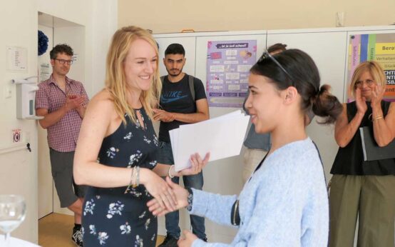 Jugendliche erhielten Abschlusszeugnisse der Projekte START und HIB