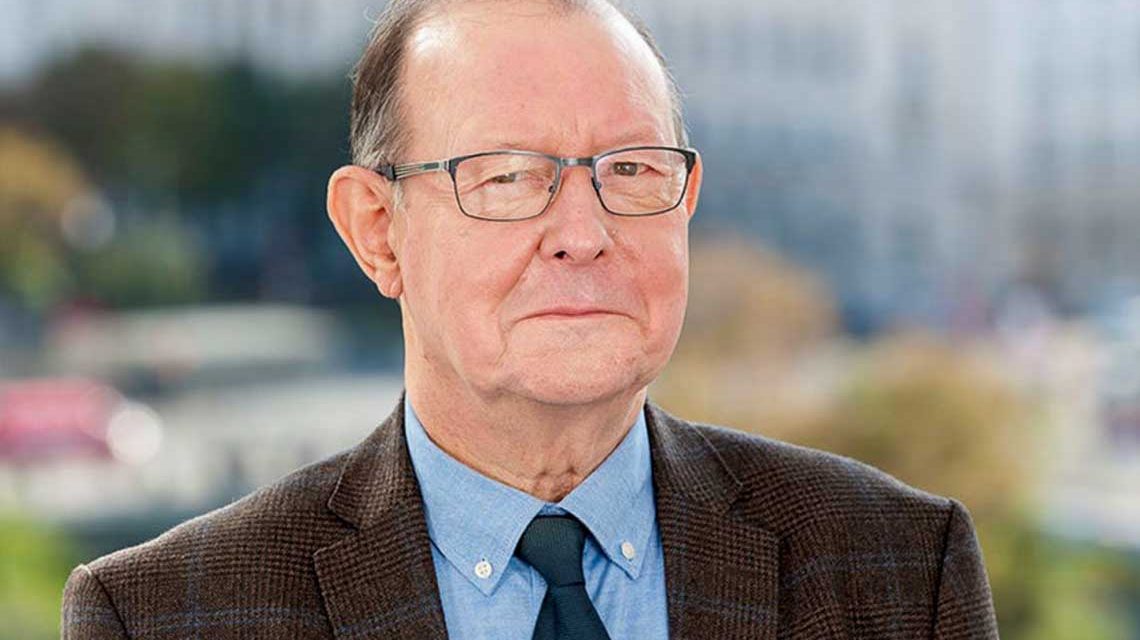 Porträt des Französischen Philosophen und Germanisten Gérard Raulet