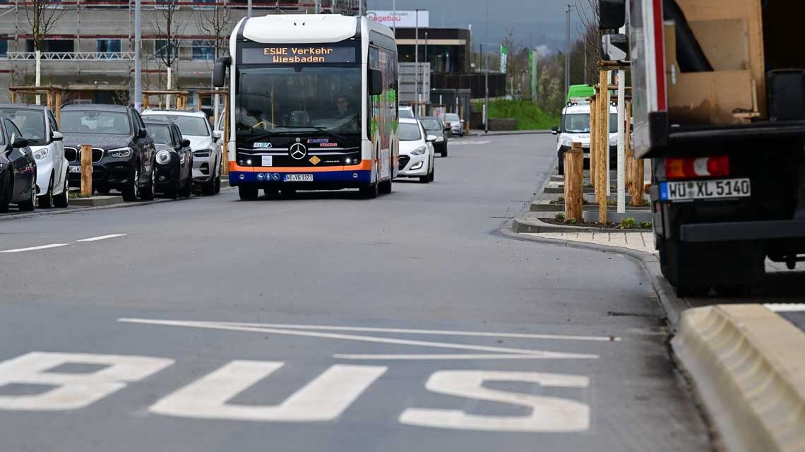 „Leben in Wiesbaden 2022“ zum Thema Verkehr erschien