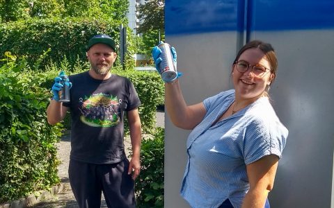 Graffiti-Künstler Arkadiusz Grajek gestaltet den Fairteiler-Schrank.