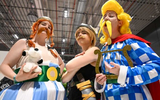 Asterix, Obelix und Troubadix machen sich mit der japanischen Popkultur vertraut.