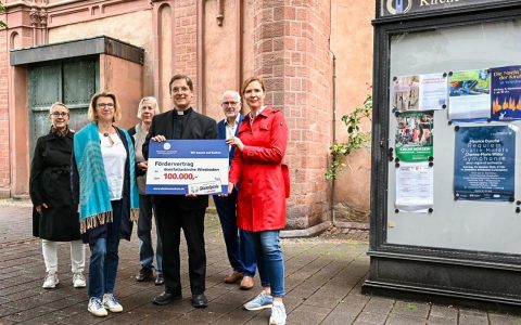 Symbolische Scheckübergabe von Lotto Hessen und der Deutschen Stiftung Denkmal. ©2023 Volker Watschounek