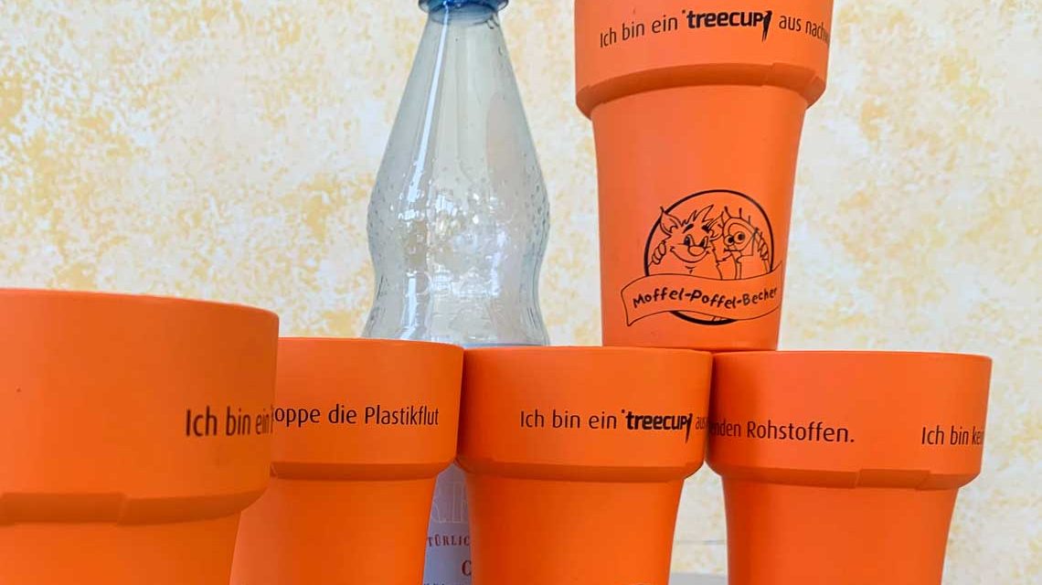 ELW verteilen 2.300 Trinkbecher