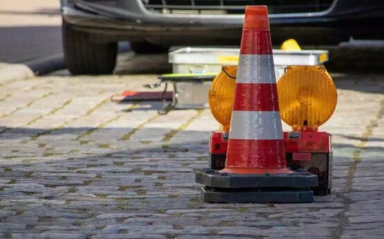 Baustelle, Wasserrohrburch, Verkehr, Pestalozzistraße