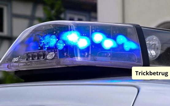Trickbetrug in Wiesbaden Sonnenberg. Blaulicht als Symbolfoto.
