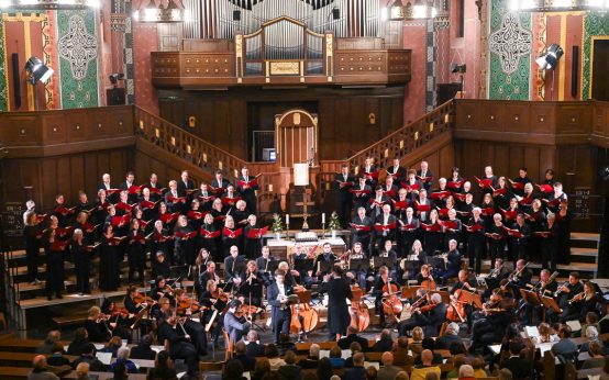 Musik im Ehrenamt, Bachchor der Lutherkirche, fürs Jubiläum werden Chöre gesucht.