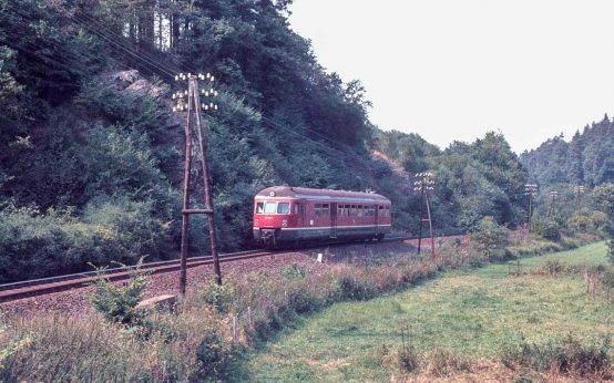 Fahrt durch das Artak. Aartalbahn, ETA 517, Bad Schwalbach