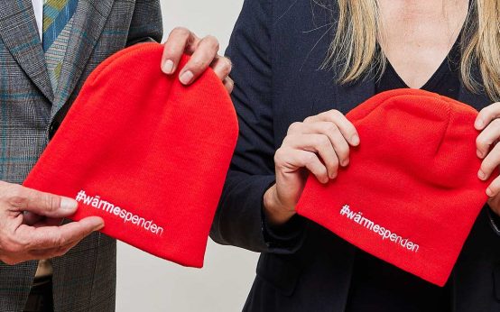 Staatsminister Axel Wintermeyer, und Fußballspielerin Nia Künzer rufen dazu auf : wärmespenden kann Leben retten