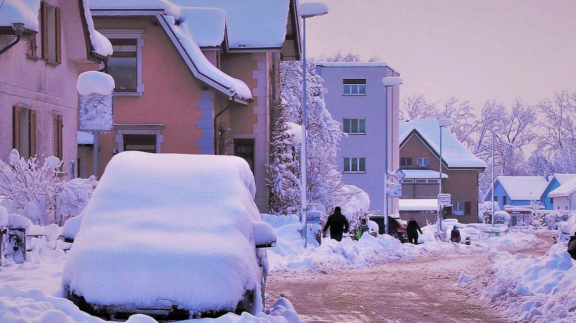 Schnee Imim November, Vorort Idylle