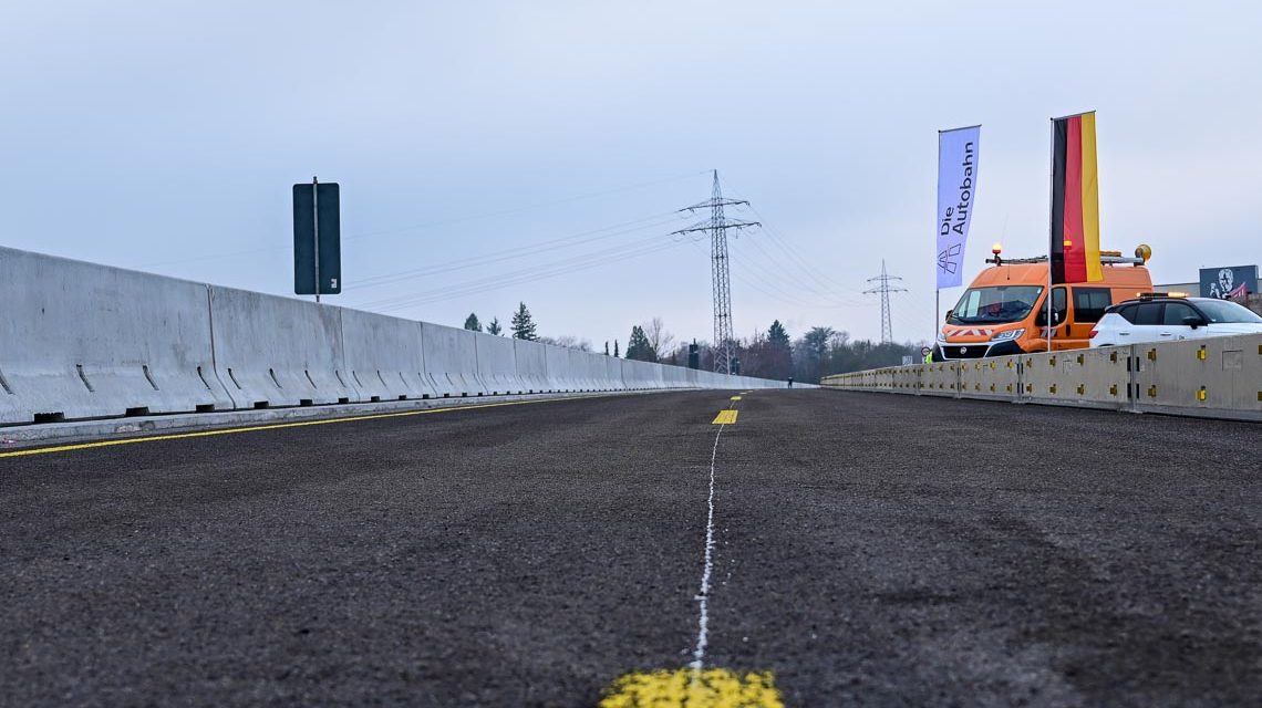 Freie Fahrt auf der Salzbachtalbrücke. ©2023 Volker Watschounek