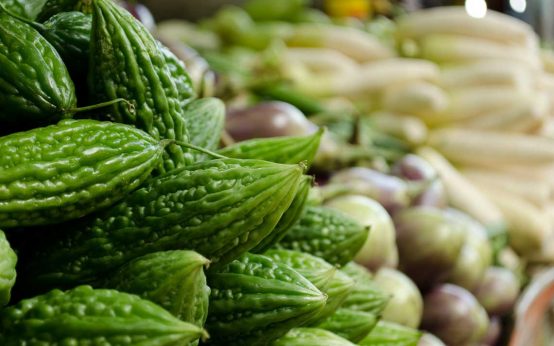 Die Bittermelone, auch Bittergurke, Goya-Gurke, Balsambirne, Balsamapfel, Bittere Springgurke, französisch Margose, ist eine Pflanzenart aus der Gattung Bittermelonen innerhalb der Familie der Kürbisgewächse