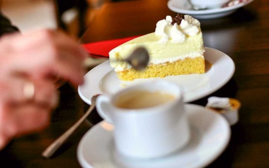 Kaffe und Kuchen, Kaffeekranz, Kaffeestückchen