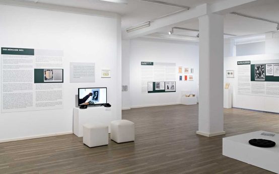Blick in die Ausstellung: Margot und die anderen – Zwangssterilisation