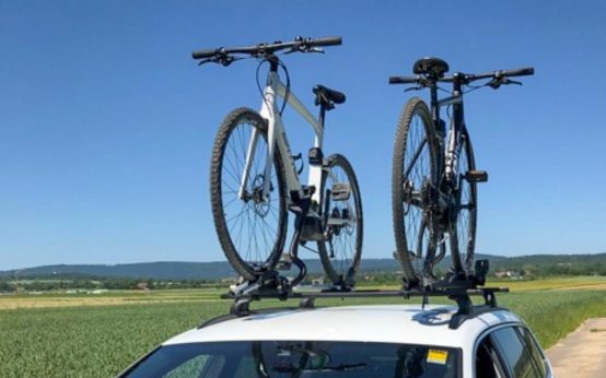 Dachträgersysteme sind die preisgünstigste Variante für den Fahrradtransport. / ADAC Hessen-Thüringen e. V.