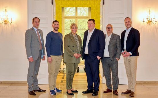 Präsidium der IHL Wiesbaden: Philipp Eckelmann, Paul Herwarth, Tatjana Trömner-Gelbe, Jörg Brömer, René Ackermann, Julius Wagner