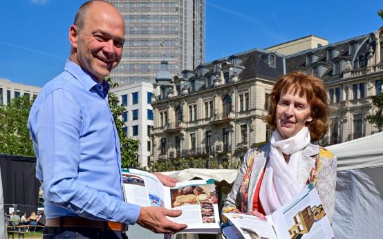 Dr. Gerhard Obermayr und Erika Noack auf dem Kranzplatzfest.