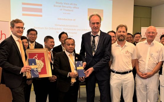 Delegation aus Thailand zu Besuch im JoHo.