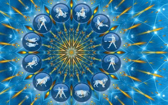 Blick in die Sterne, Horoskop für den Monat August.