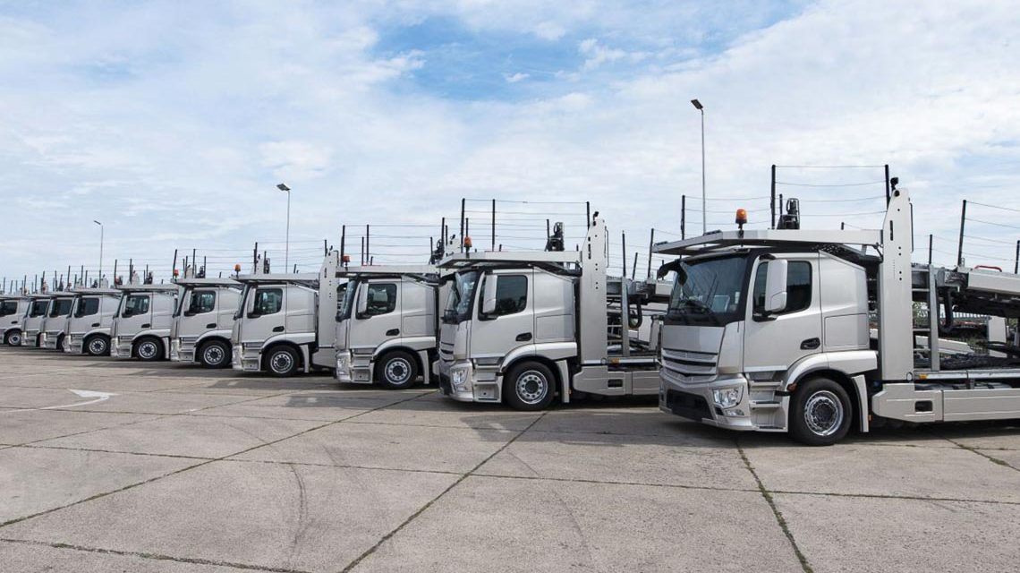 LKW auf Parkplatz, Truckpark-Tour