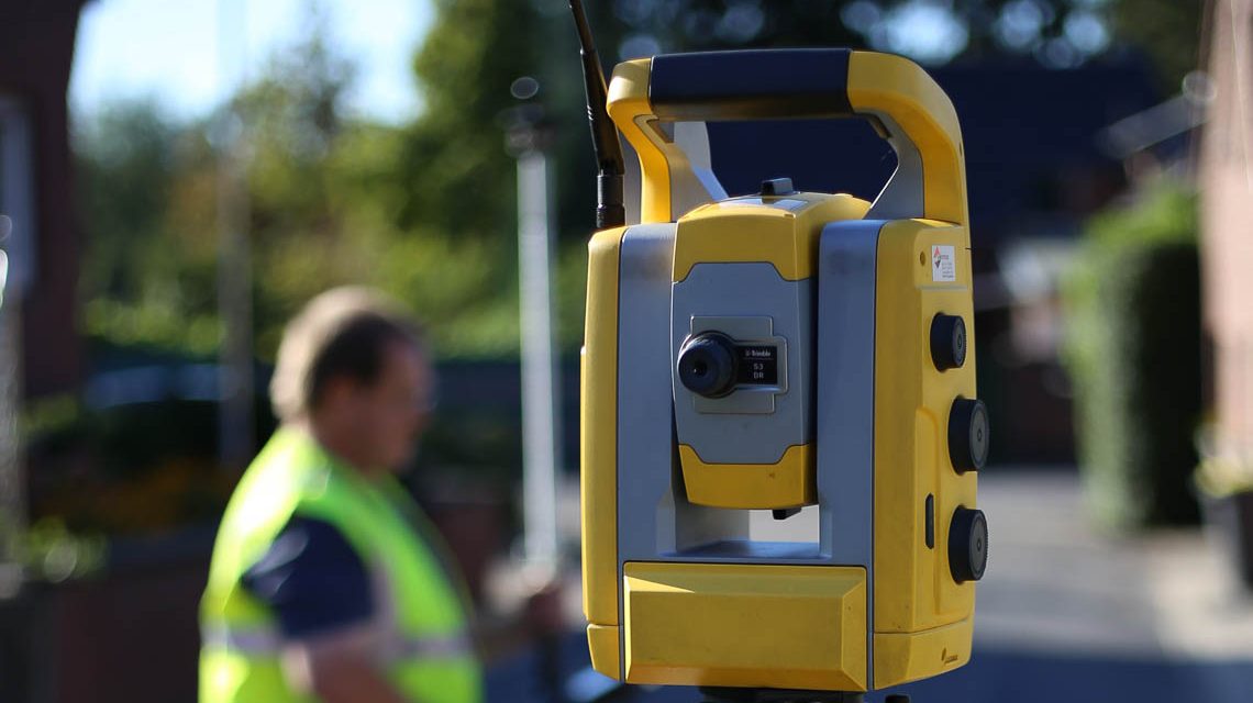 Vermessungsarbeiten in der Mainzer Straße