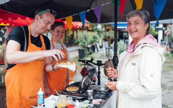 Waffel-Bike: Vorfreude auf eine leckere Waffel beim Galatea-Frühstück
