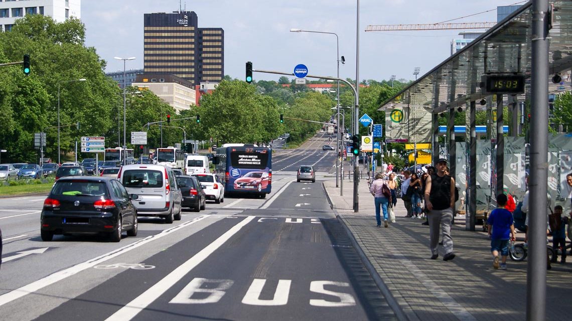 Gustav-Sresemann-Rung, Busverkehr